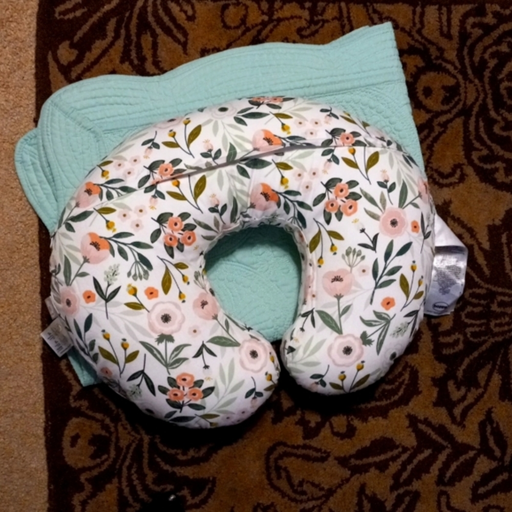 Breastfeeding pillow with extra Bamboo brand pillow case